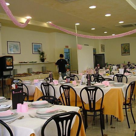 Hotel Madrid Rimini Extérieur photo