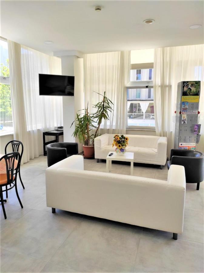 Hotel Madrid Rimini Extérieur photo