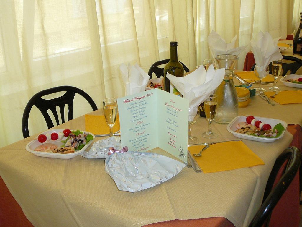 Hotel Madrid Rimini Extérieur photo