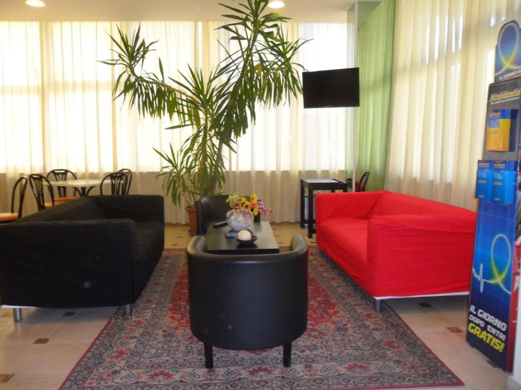 Hotel Madrid Rimini Extérieur photo